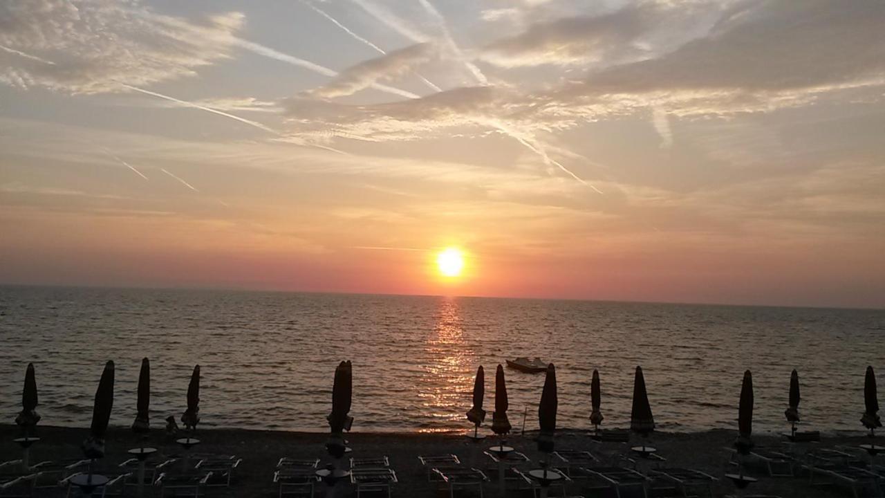 Alberto Quadrilocale A Soli 150M Dal Mare Marina di Castagneto Carducci Exterior photo